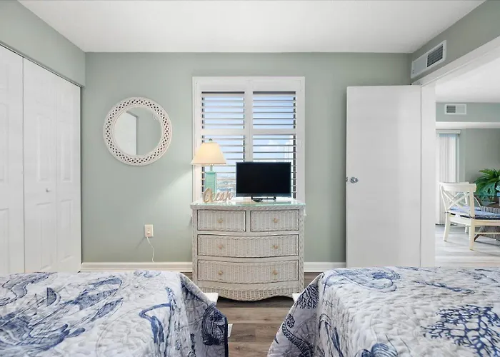 Ocean Views In 2 Bedroom With Outdoor Pool! Ocean Stadt