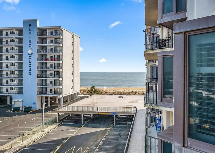 Ocean Views In 2 Bedroom With Outdoor Pool! Ferienhaus *