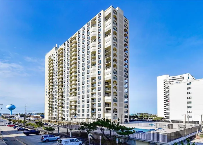Ocean Views In 2 Bedroom With Outdoor Pool! Ferienhaus